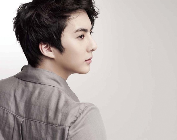 Kim Hyung Jun Drama Stills Look Like a Photoshoot