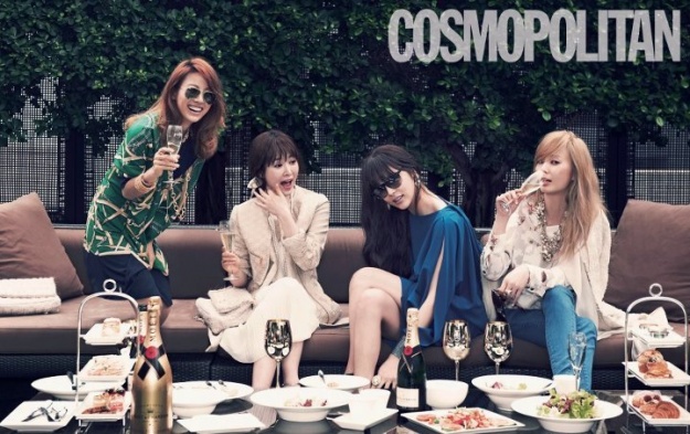Lee Hyori, Ahn Hye Kyung, Park Si Yeon and Maybee for "Cosmopolitan"