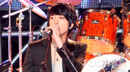 CNBlue Takes their “First Step” with 500 Fans