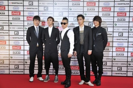 Popular Korean Groups Win Awards At MTV VMAJ