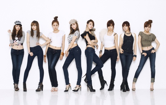 After School As Models for Samantha Thavasa