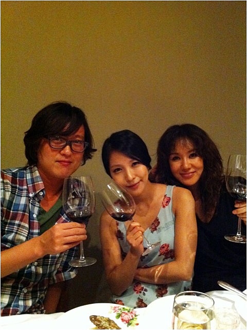 BoA Enjoys Wine Party with Kim Dong Ryul and Uhm Jung Hwa!