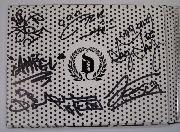 Exclusive Dalmatian Mini Album with Signatures Contest