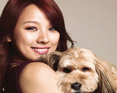 Lee Hyori Donates to Help Old Woman Keep Her House