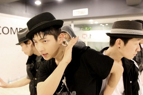 Lee Jun Ki Practicing Hard for Upcoming Fan Meeting "Coming Back"