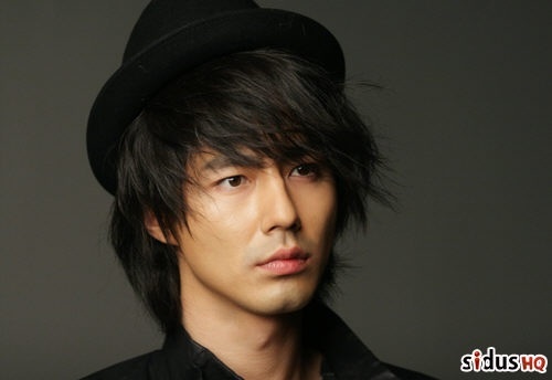 Jo In Sung Caught on Camera with a 20-Something Girl in Bikini!
