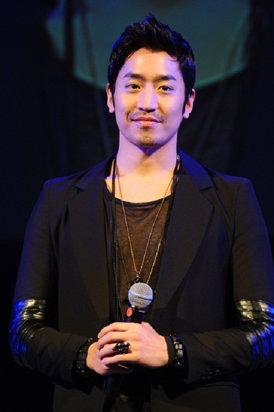 Shinhwa’s Eric cast for Spy Myung Wol