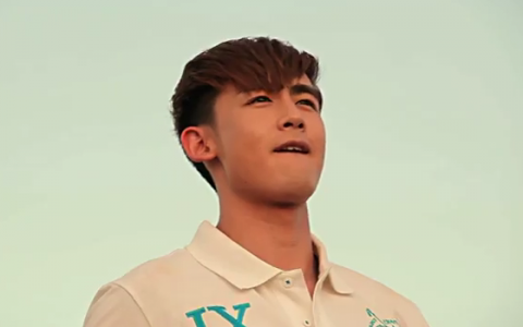 Eat Your Kimchi Reviews 2PM’s "Hands Up"