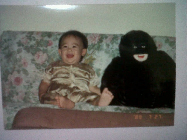 Nickhun Tweets a Picture of His Twin Brother?