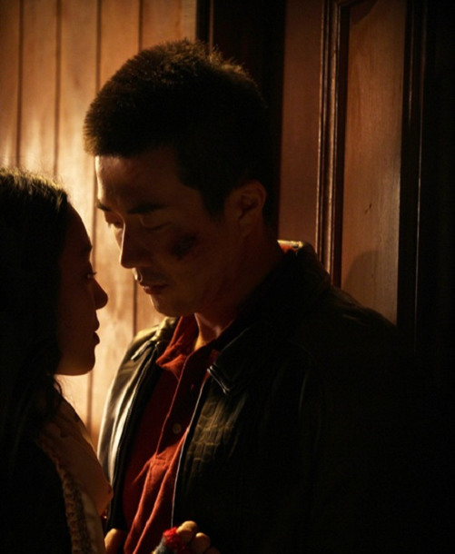 Kwon Sang Woo and Jung Ryeo Won Share a Kiss for "Pain"