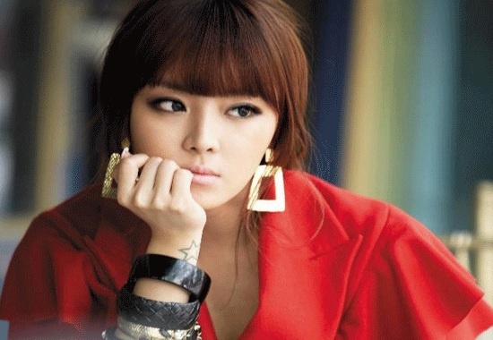 Brown Eyed Girls Narsha Eats Cake in a Sexy Way