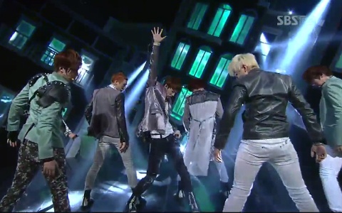 U-KISS Performs "DORADORA" On Inkigayo