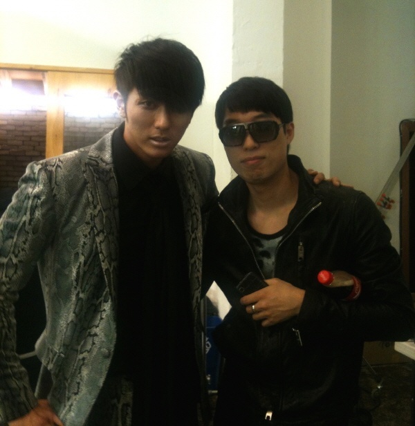 DJ Clazzi Reveals Teaser for "How We Feel" Featuring 2AM’s Seulong