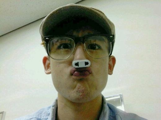Nichkhun Gets a Piggy Nose?