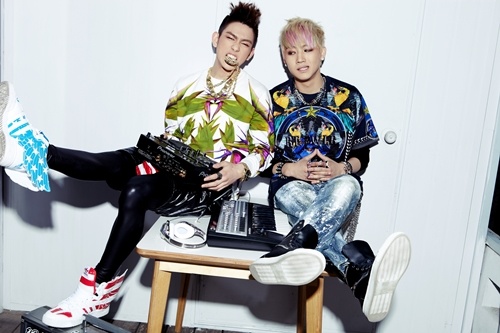 JYP Unveils Official Stills of JJ Project