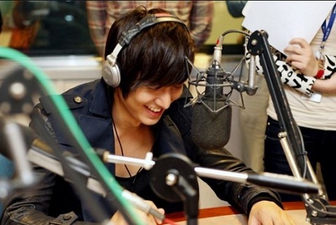 Fans Worldwide Show Love for Lee Min Ho with Caricatures