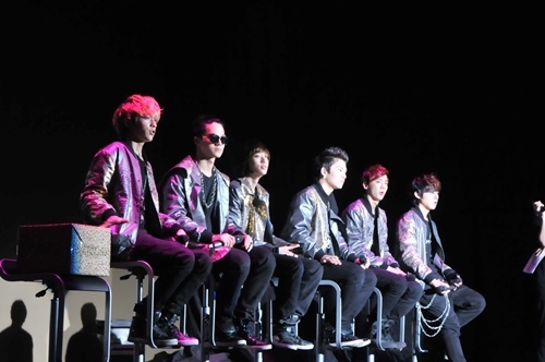 Teen Top’s Arrival in Taiwan Caused Car Accidents, Sasaeng Fans Involved?