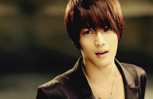 JYJ’s Jaejoong Receives a Record High Number of Rice Wreaths