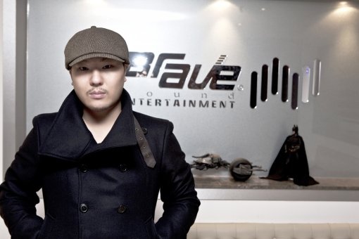 Producer Brave Brothers: "Few Idol Singers Now as Passionate as Big Bang's Taeyang" | Soompi