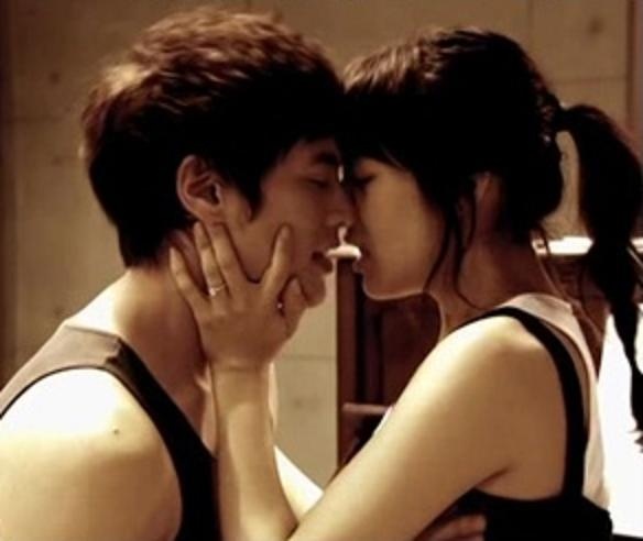 (Spoiler Alert) This Week’s Episode of "The Musical" Features a Steamy Kiss Scene Between…