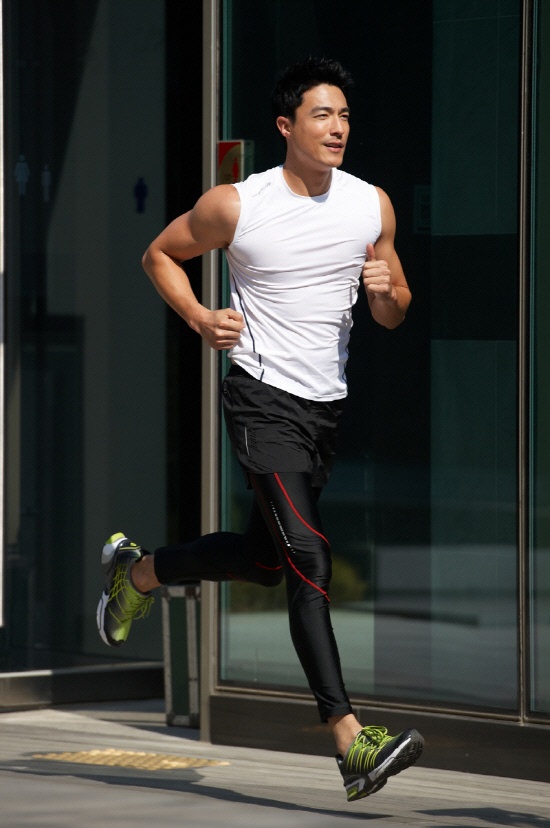 Sizzling Photos of Daniel Henney from CF Set Released