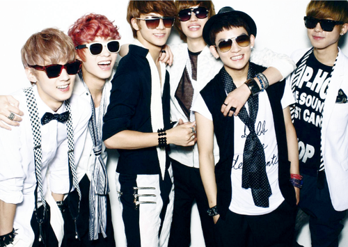 Teen Top Performs Mixture of Noona-Themed Songs!