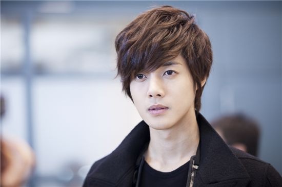Kim Hyun Joong to Skip Taiwan Promotions for "Playful Kiss"