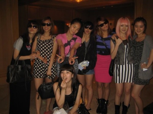 Sunye and Ye Eun Celebrate miss A’s First Win