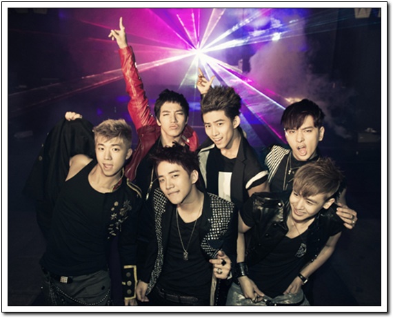 2PM Releases MV for "HOT"