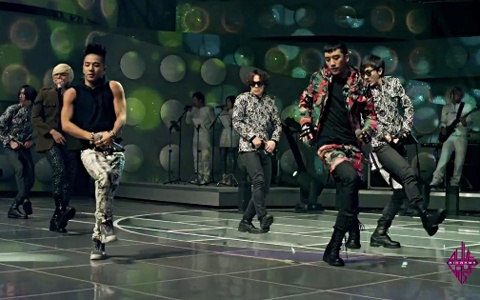 BIGBANG Performs “Love Dust” on “YG on Air”