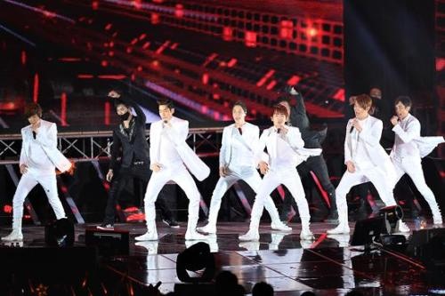 Shinhwa to Release “Thanks Edition” Album