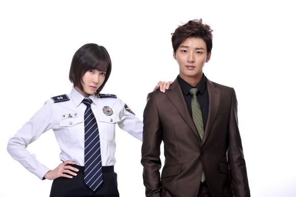 Lee Ji Ah Transforms Into a Police Officer for "Me Too, Flower!"