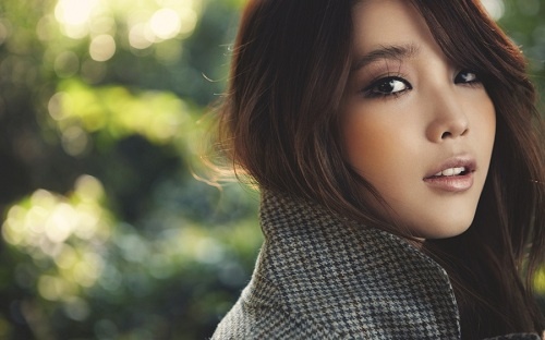 Is IU the Rebellious Type?