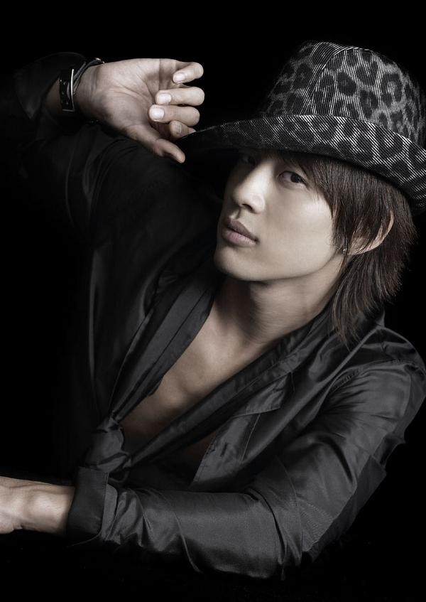 Se7en Reveals Tattoo