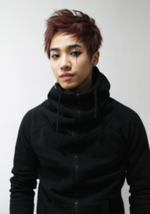 BEAST Lee Ki Kwang: “I Revere the Shinhwa Sunbaes”