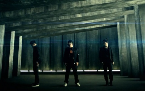 Aziatix Releases Their MV For "Cold"