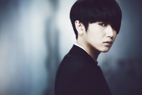 Heo Young Saeng Releases Music Video for "Crying"