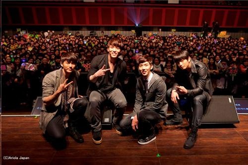 2AM Holds Event for Release of Second Japanese Single "You Wouldn’t Answer My Calls"
