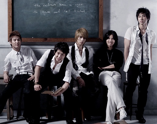 DBSK Received Permission to Remake "Balloons" by Giving Signed CDs
