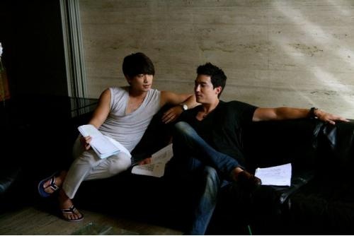 Rain and Daniel Henney Kiss??