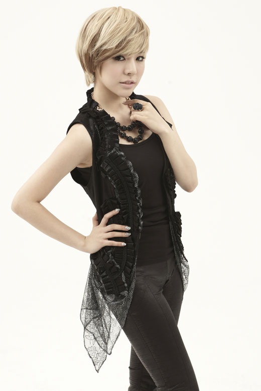 Girls’ Generation’s Sunny Proves She Has the Brains