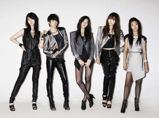 New groups causing a stir in the K-Pop scene