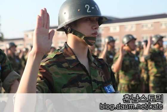 Heechul’s Military Training Photos Released for First Time