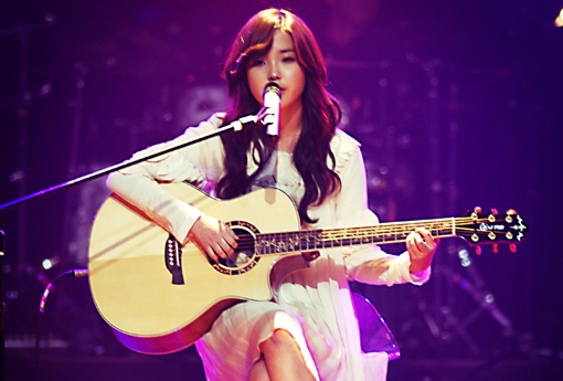 IU Likes to Eat Bloody Raw Livers