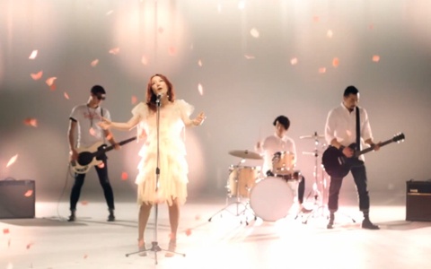 Jisun Releases Comeback MV "Wind, Blow"