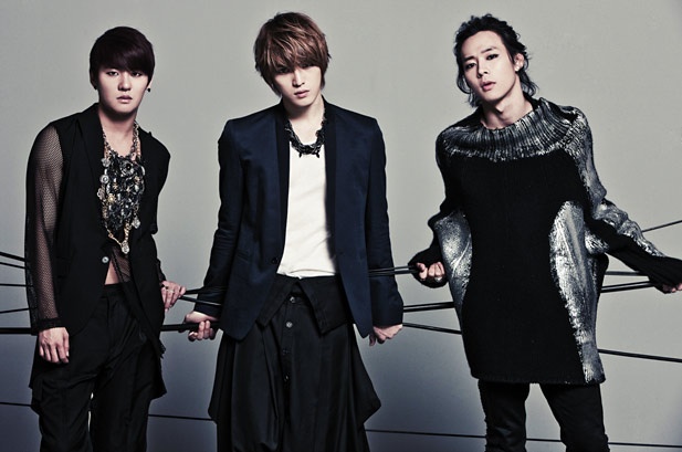 Spanish Media Calls JYJ "Three Justin Biebers"