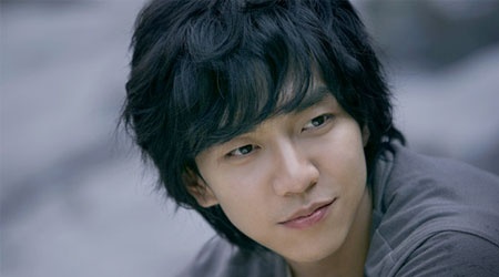 Lee Seung Gi Contracts H1N1