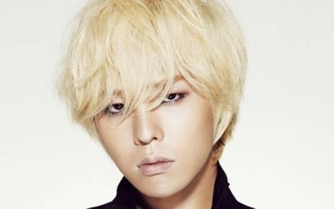 G-Dragon on Leg Injury “I’m Fine, You Don’t Have to Worry!”