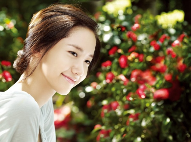Yoona Releases MV for Innisfree Day