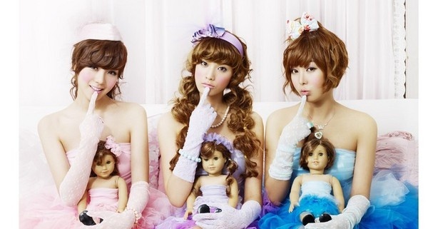 Orange Caramel Makes Colorful Statement